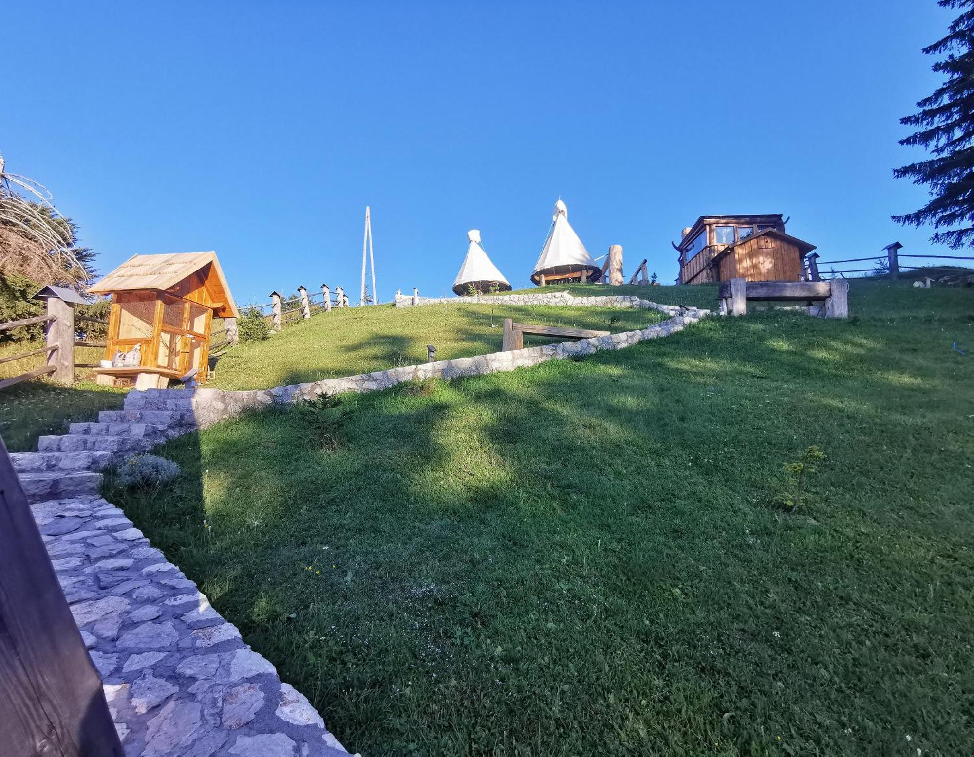 Guesthouse Planinarski Dom Neviden'O 자블야크 외부 사진