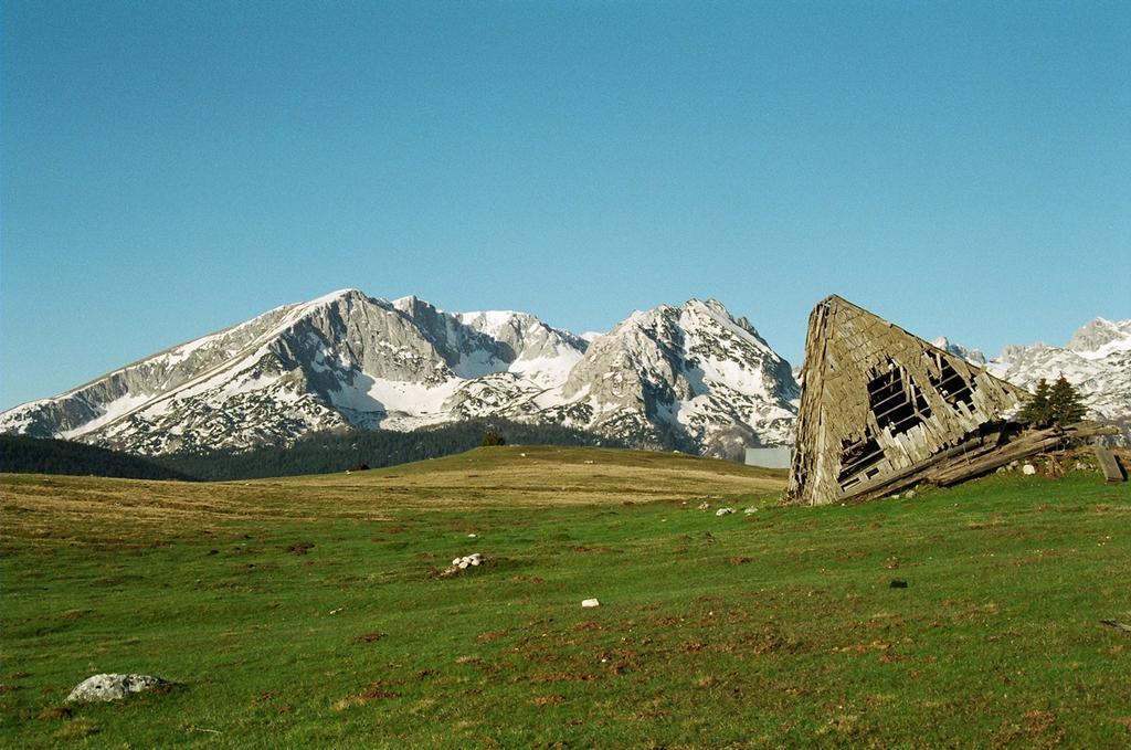 Guesthouse Planinarski Dom Neviden'O 자블야크 외부 사진