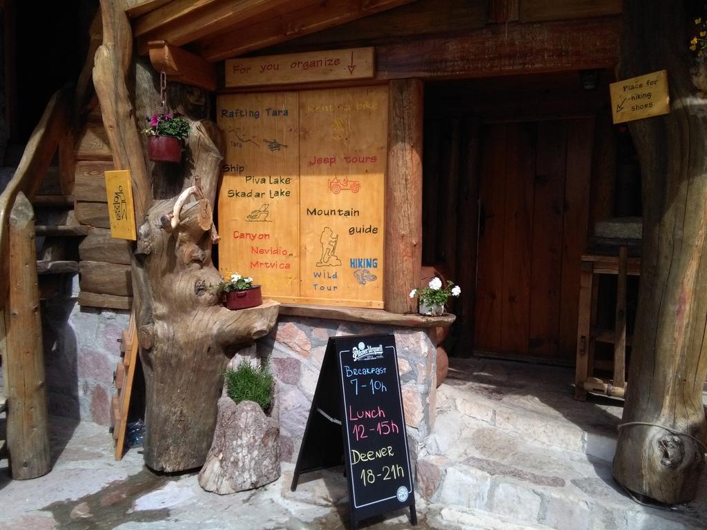 Guesthouse Planinarski Dom Neviden'O 자블야크 외부 사진